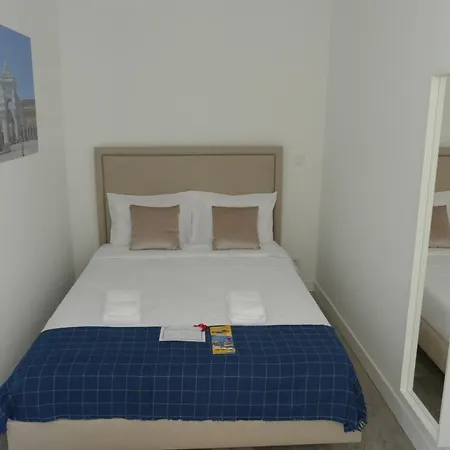 Good Night Lis 招待所 *